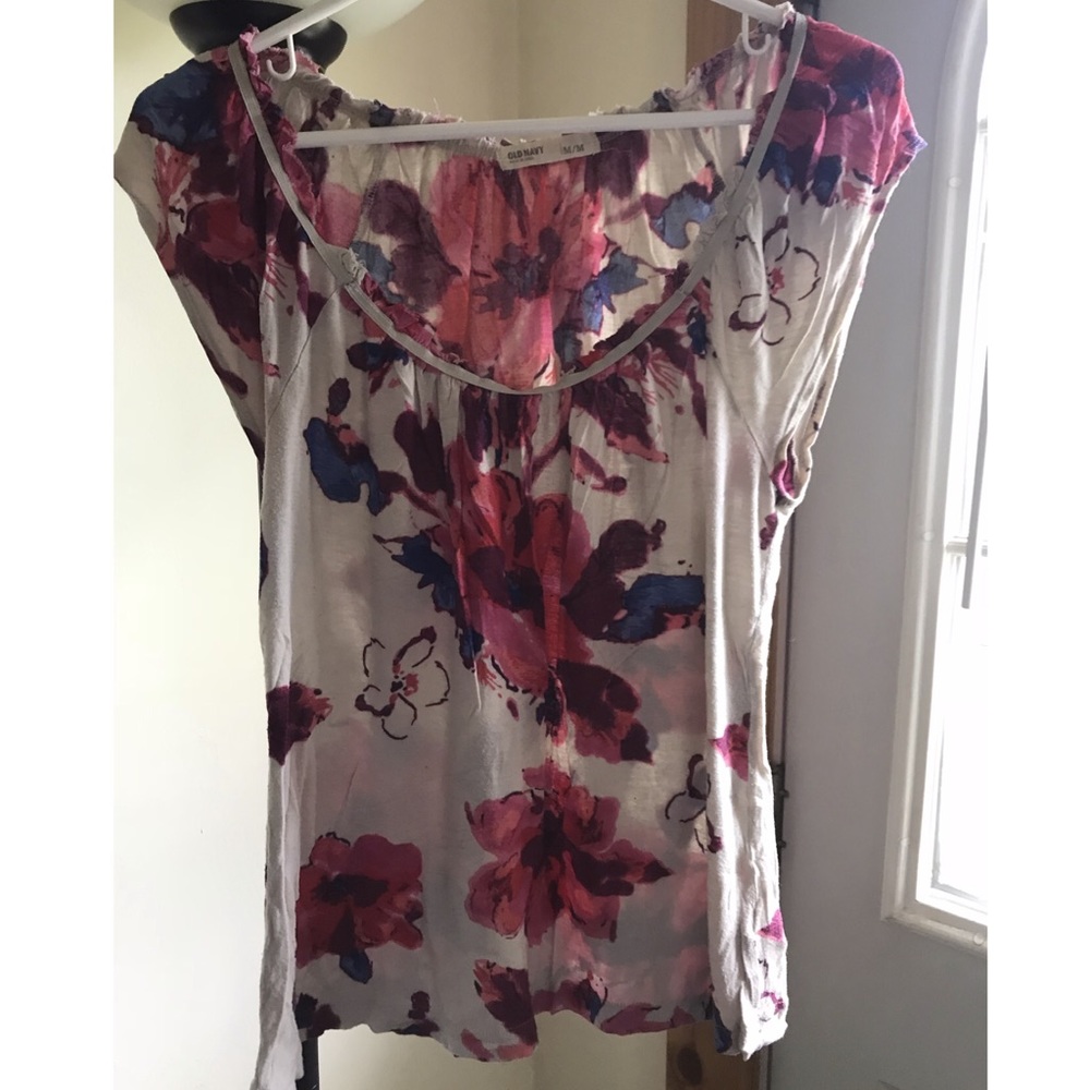 Old Navy top